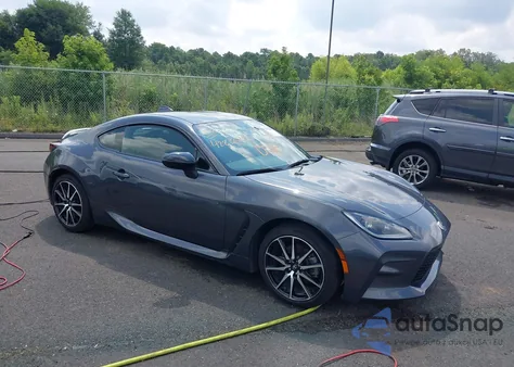 2024 Toyota Gr86 z USA, uszkodzony, nr VIN JF1ZNBB18R9756040